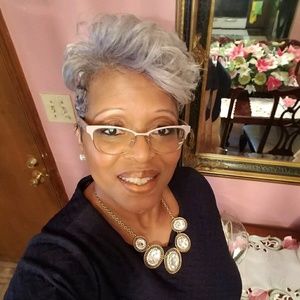 Meet your Posher, Jacquelyn